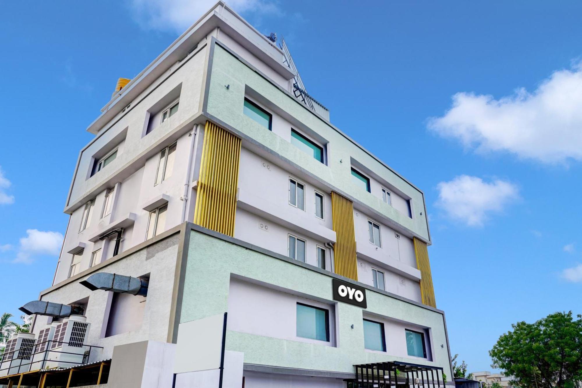 Super Townhouse Dev'S Inn By Cj Gunadala 外观 照片